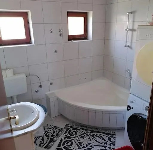 Kety Novi Vinodolski