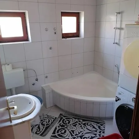 Kety Novi Vinodolski